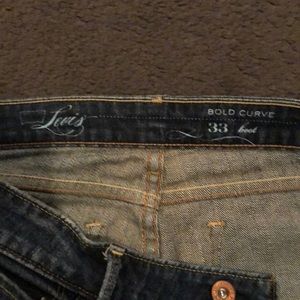Women’s Levi’s bold curve 33 Bay 32 boot cut